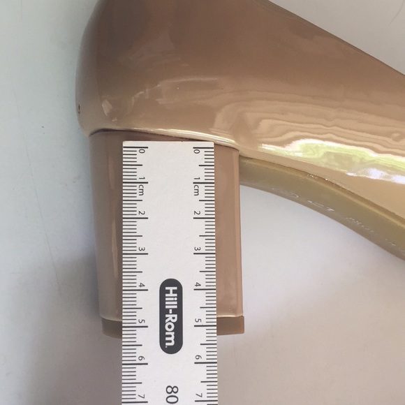 Ada style Chinese Laundry - Picture 8 of 16